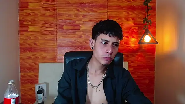 Bastiaan 28 online show from March 2025 05:38:01 AM