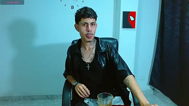 Bastiaan 28 online show from September 2025 03:17:01 AM