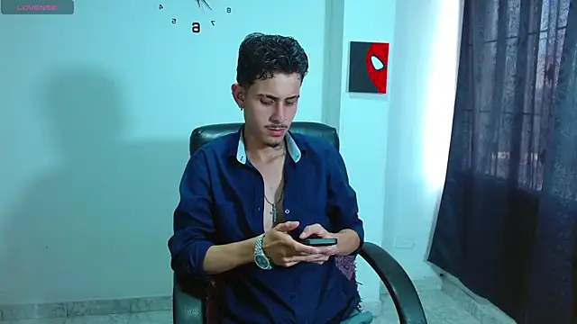 Bastiaan 28 online show from October 2025 07:54:01 PM