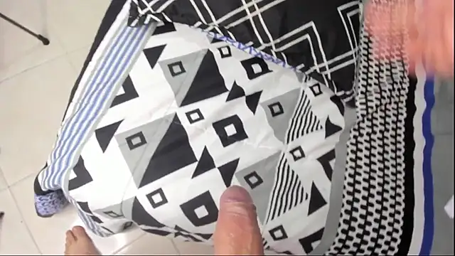 Snapshot of Valentine_petite1 chatting on September 2025 03:37:01 PM Valentine petite1 online show from September 2025 03:37:01 PM