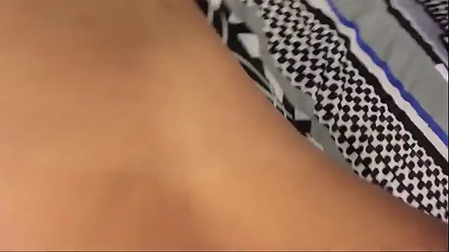 Snapshot of Valentine_petite1 chatting on October 2025 02:39:02 PM Valentine petite1 online show from October 2025 02:39:02 PM