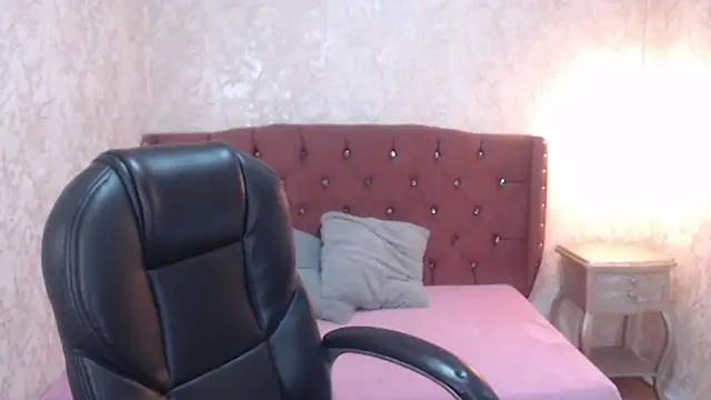 charlottemoonxz online show from March 2025 10:06:01 PM