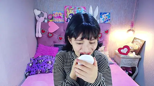 charlottemoonxz online show from February 2026 06:59:02 PM