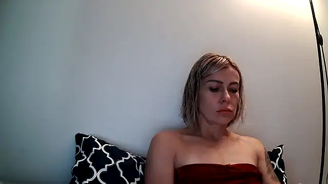 anechka1 online show from October 2025 03:31:02 PM