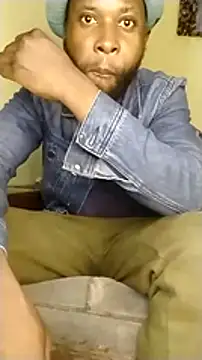 Snapshot of Stallion100 chatting on December 2024 06:42:02 PM Stallion100 online show from December 2024 06:42:02 PM