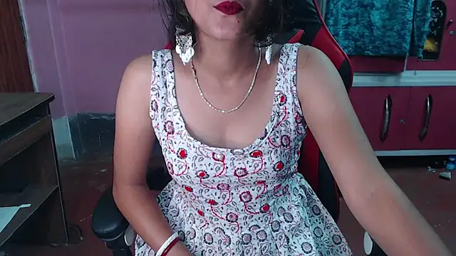 Snapshot of Angel_Alison_ chatting on February 2025 06:30:01 PM Angel Alison  online show from February 2025 06:30:01 PM