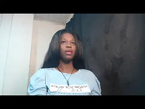 CarolinneMoor online show from December 2024 01:43:01 AM