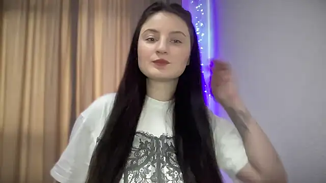 Snapshot of LocaAlis chatting on January 2025 12:11:02 PM LocaAlis online show from January 2025 12:11:02 PM