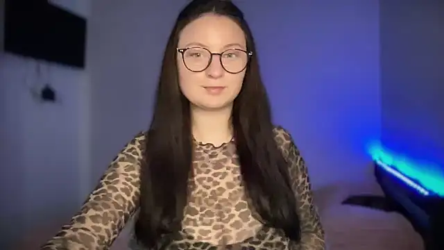 Snapshot of LocaAlis chatting on October 2025 10:49:02 AM LocaAlis online show from October 2025 10:49:02 AM