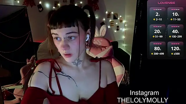 LolyMolli online show from December 2024 01:58:01 PM