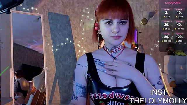 Snapshot of LolyMolli chatting on March 2026 10:42:02 AM LolyMolli online show from March 2026 10:42:02 AM