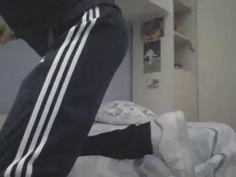 Snapshot of Kamaleonix chatting on December 2024 12:46:02 AM Kamaleonix online show from December 2024 12:46:02 AM