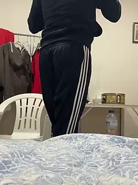 Snapshot of Kamaleonix chatting on February 2025 12:11:01 AM Kamaleonix online show from February 2025 12:11:01 AM