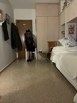 Snapshot of Kamaleonix chatting on April 2026 06:49:02 PM Kamaleonix online show from April 2026 06:49:02 PM