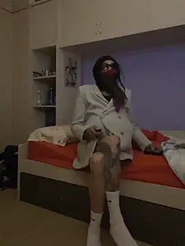 Snapshot of Kamaleonix chatting on April 2026 09:39:01 PM Kamaleonix online show from April 2026 09:39:01 PM