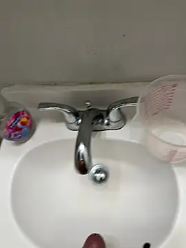 Snapshot of kiranx09 chatting on March 2026 05:44:02 AM kiranx09 online show from March 2026 05:44:02 AM