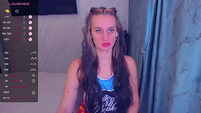 Snapshot of Cherry-Legenda chatting on January 2025 08:20:02 AM Cherry-Legenda online show from January 2025 08:20:02 AM