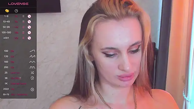 Snapshot of Cherry-Legenda chatting on February 2025 08:26:02 AM Cherry-Legenda online show from February 2025 08:26:02 AM