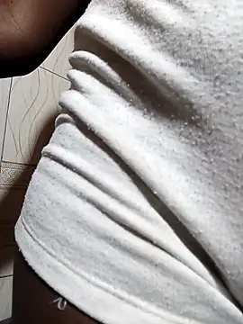 julietunderwoood online show from October 2025 03:58:01 AM