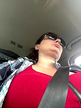 Snapshot of MilfyMrsRobinson chatting on October 2025 04:55:01 PM MilfyMrsRobinson online show from October 2025 04:55:01 PM