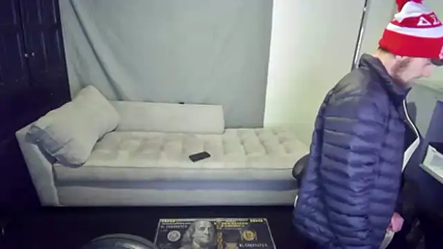 Snapshot of RyleyRydes chatting on December 2025 06:53:02 AM RyleyRydes online show from December 2025 06:53:02 AM