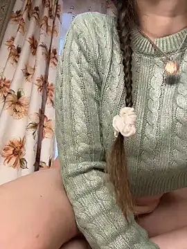 MooonReal online show from December 2025 03:15:01 AM