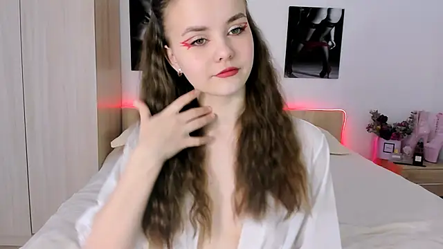 Snapshot of evelinal_ove chatting on March 2025 05:11:02 AM evelinal ove online show from March 2025 05:11:02 AM