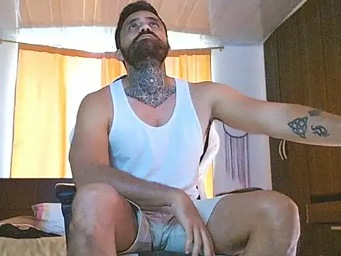 aronmiller404 online show from January 2025 10:15:01 PM