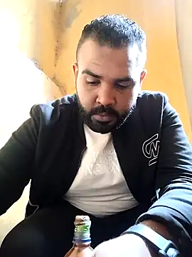 Snapshot of ListedLoin chatting on January 2025 11:46:01 AM ListedLoin online show from January 2025 11:46:01 AM