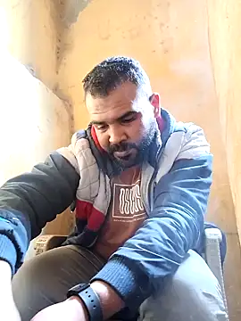 Snapshot of ListedLoin chatting on January 2025 12:42:01 PM ListedLoin online show from January 2025 12:42:01 PM