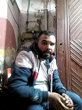 Snapshot of ListedLoin chatting on January 2025 07:37:01 PM ListedLoin online show from January 2025 07:37:01 PM