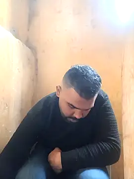 Snapshot of ListedLoin chatting on January 2025 02:35:01 PM ListedLoin online show from January 2025 02:35:01 PM