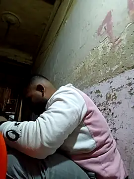 Snapshot of ListedLoin chatting on January 2025 03:05:02 AM ListedLoin online show from January 2025 03:05:02 AM