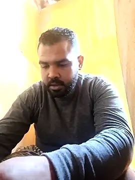 Snapshot of ListedLoin chatting on February 2025 07:30:02 AM ListedLoin online show from February 2025 07:30:02 AM