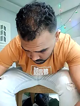 Snapshot of ListedLoin chatting on March 2025 07:49:01 PM ListedLoin online show from March 2025 07:49:01 PM