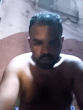 Snapshot of ListedLoin chatting on October 2025 06:33:01 AM ListedLoin online show from October 2025 06:33:01 AM