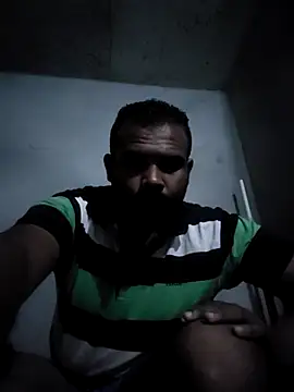 Snapshot of ListedLoin chatting on October 2025 08:20:01 PM ListedLoin online show from October 2025 08:20:01 PM