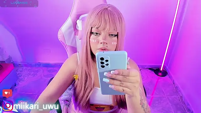 Ahri Elderwood online show from September 2025 06:18:02 AM