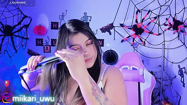 Ahri Elderwood online show from October 2025 05:07:02 AM