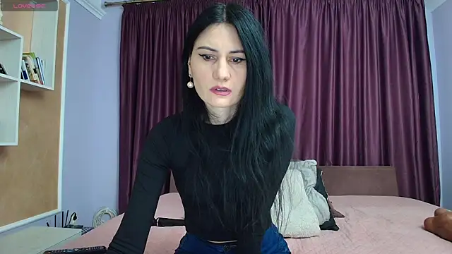 isabellice online show from February 2026 09:01:01 PM