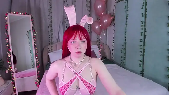 Love is Lola online show from February 2025 01:13:01 AM