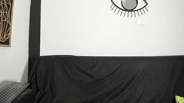 EmilyGomezLS online show from April 2026 11:21:01 AM