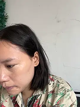 Snapshot of Eliza-E chatting on March 2026 04:30:02 AM Eliza-E online show from March 2026 04:30:02 AM