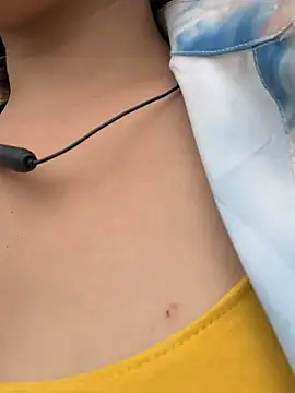 Snapshot of Eliza-E chatting on April 2026 02:51:02 AM Eliza-E online show from April 2026 02:51:02 AM