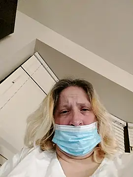 Snapshot of Icedcoffee2024 chatting on April 2026 05:49:01 AM Icedcoffee2024 online show from April 2026 05:49:01 AM