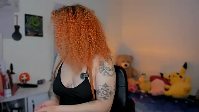 Snapshot of Alaska_colors7 chatting on April 2026 12:28:01 PM Alaska colors7 online show from April 2026 12:28:01 PM