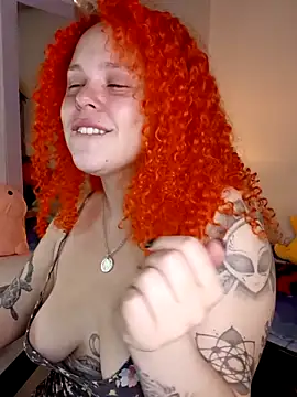 Snapshot of Alaska_colors7 chatting on April 2026 01:12:01 PM Alaska colors7 online show from April 2026 01:12:01 PM