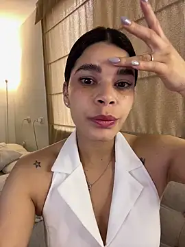DaryRos online show from June 2026 09:43:02 PM