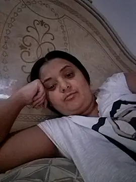 Snapshot of sarahhh1987 chatting on December 2024 10:48:01 AM sarahhh1987 online show from December 2024 10:48:01 AM