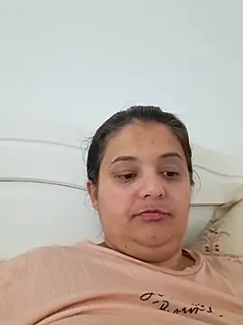 Snapshot of sarahhh1987 chatting on October 2025 05:19:02 AM sarahhh1987 online show from October 2025 05:19:02 AM